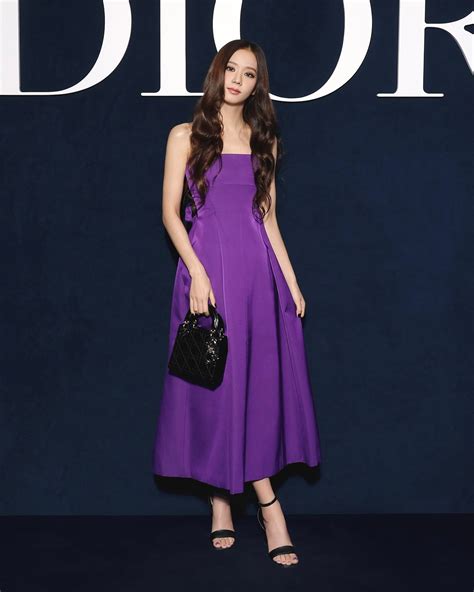 jisoo dior flower dress|Jisoo Dior fashion week.